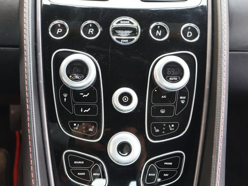 Used 2014 Aston Martin Vanquish Coupe RWD image 25