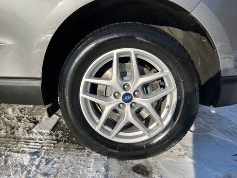 Certified 2022 Ford Edge SEL w/ Convenience Package image 3