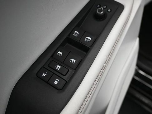 New 2026 Jeep Cherokee Limited AWD/4WD image 18