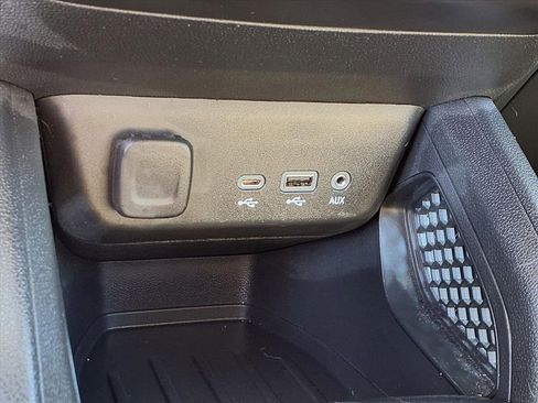 Used 2023 Chevrolet TrailBlazer LT w/ Convenience Package image 8