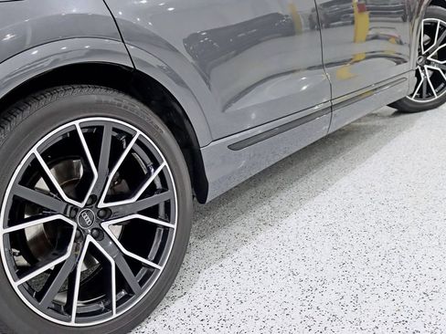 Used 2022 Audi SQ8 Prestige AWD/4WD image 12