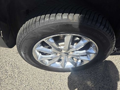 Used 2017 Jeep Cherokee Limited AWD/4WD image 36