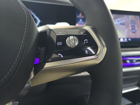 Used 2025 BMW 760i xDrive 760i xDrive w/ Premium Package image 21