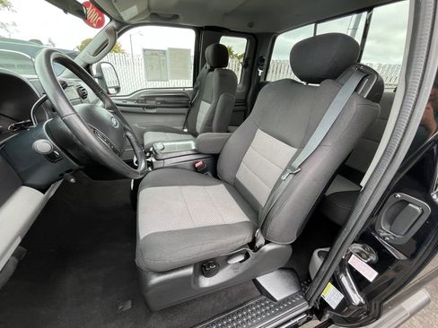 Used 2006 Ford F250 XLT image 14