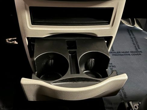 Used 2020 Dodge Grand Caravan SE w/ Rear Park Assist Package FWD image 9