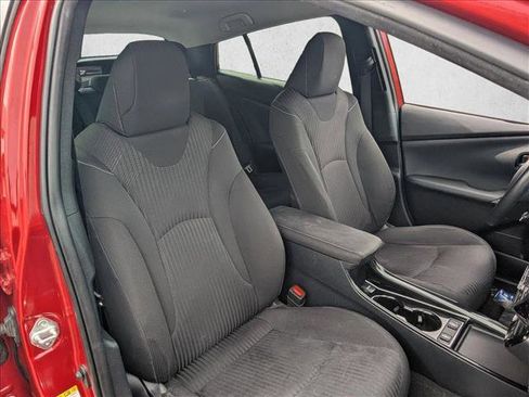 Used 2020 Toyota Prius Prime LE image 18