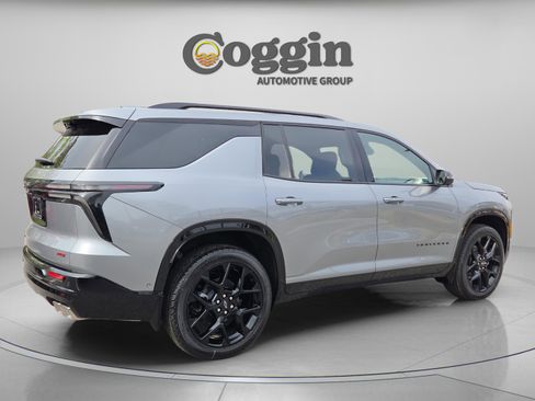 New 2026 Chevrolet Traverse RS w/ LPO, Floor Liner Package image 6