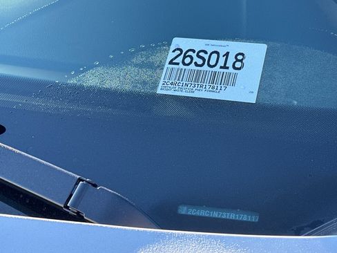 New 2026 Chrysler Pacifica Pinnacle image 29