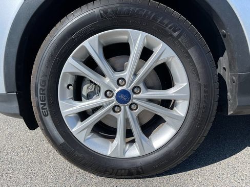Used 2018 Ford Escape SE FWD image 36