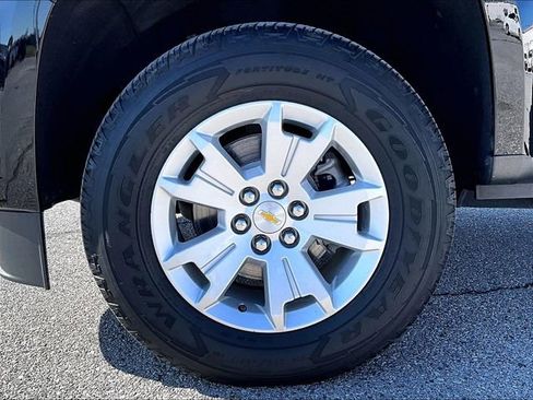 Used 2022 Chevrolet Colorado LT w/ LT Convenience Package image 7