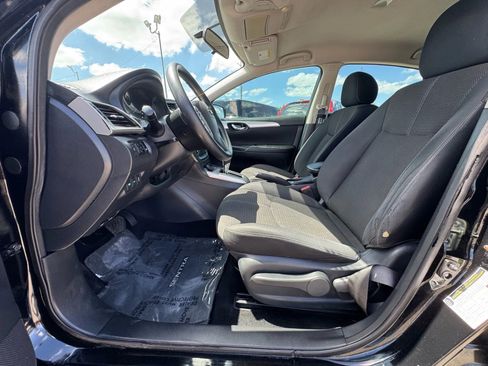 Used 2017 Nissan Sentra S image 9