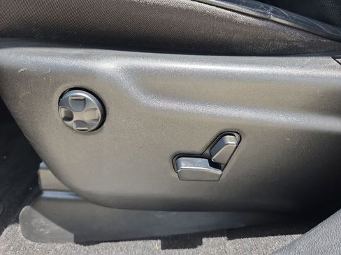 Used 2020 Jeep Grand Cherokee High Altitude RWD image 16