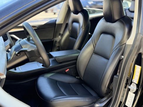 Used 2023 Tesla Model 3 Standard Range image 26