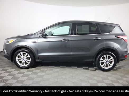Used 2017 Ford Escape SE w/ SE Cold Weather Package image 7
