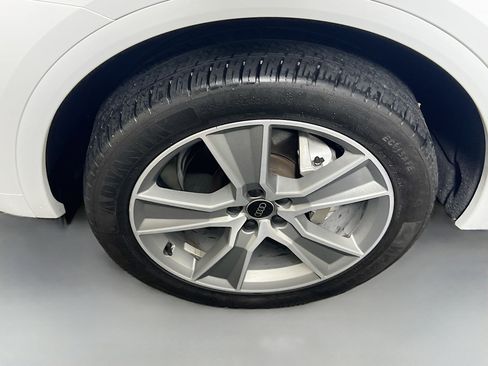 Used 2025 Audi Q5 2.0T Premium image 13