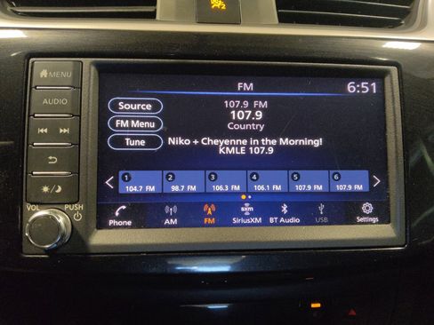 Used 2019 Nissan Sentra SV image 25