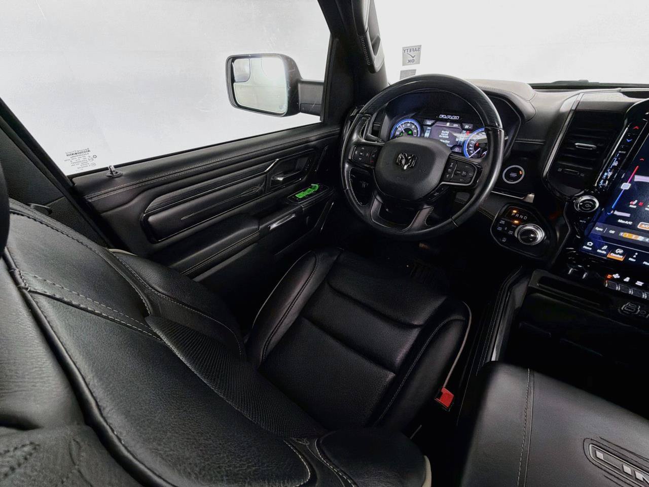Used 2022 RAM 1500 Limited AWD/4WD image 11