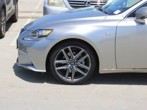 Used 2015 Lexus IS 250 w/ F-Sport Package RWD image 4