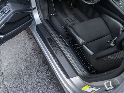 Used 2019 Porsche 911 GT3 image 25