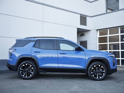 Used 2025 Chevrolet Equinox RS image 10