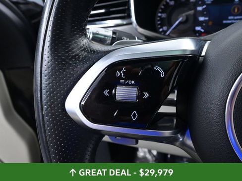 Used 2021 Jaguar F-PACE R-Dynamic S AWD/4WD image 37