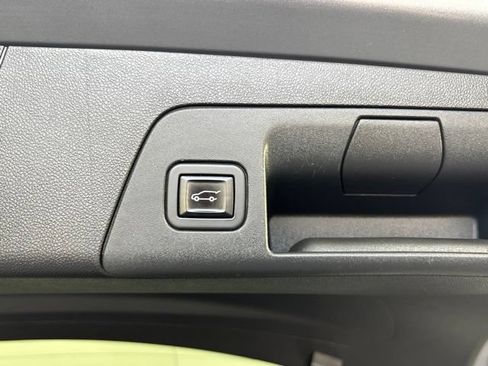 Used 2021 Buick Envision Preferred AWD/4WD image 27