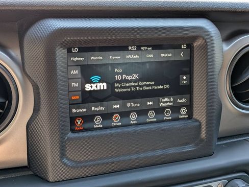 Used 2020 Jeep Wrangler Unlimited Sport S AWD/4WD image 17