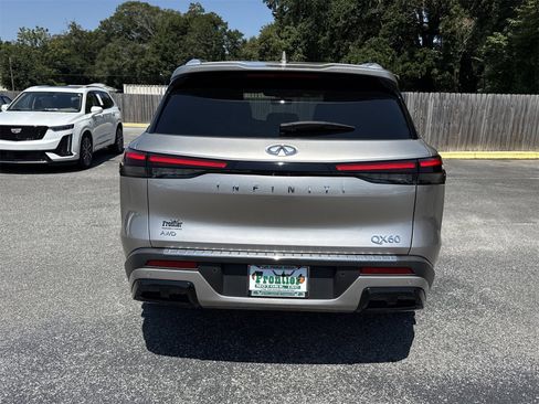 Used 2023 INFINITI QX60 Luxe w/ Cargo Package image 4