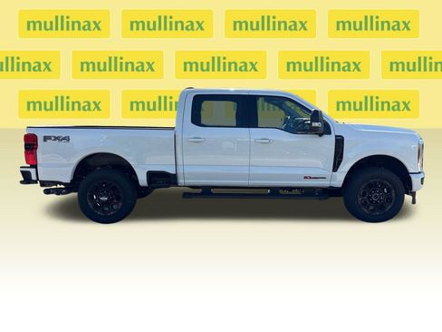 New 2026 Ford F250 Lariat w/ Black Appearance Package AWD/4WD image 2