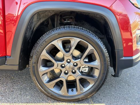 Used 2021 Jeep Compass Latitude AWD/4WD image 7