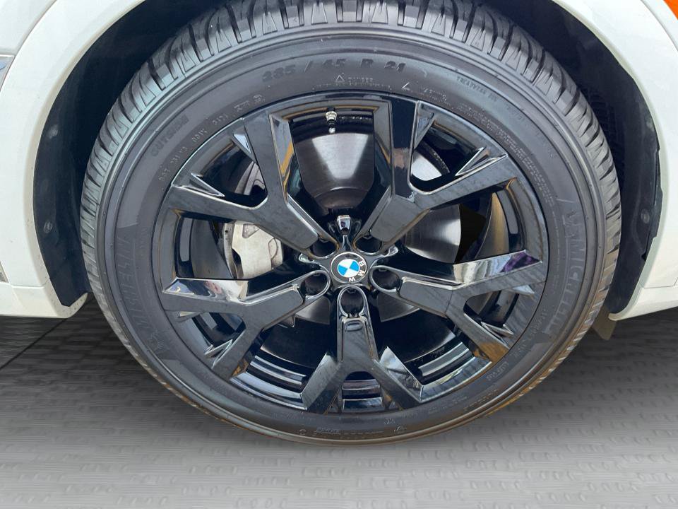 Used 2024 BMW X7 xDrive40i w/ Premium Package AWD/4WD image 25
