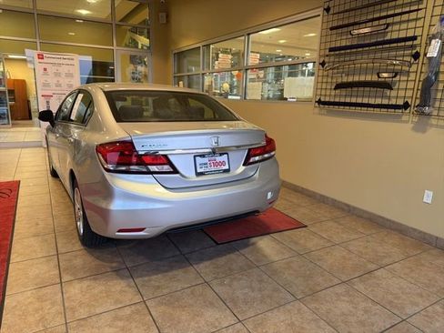 Used 2013 Honda Civic LX image 5