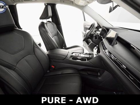 Used 2023 INFINITI QX60 Pure AWD/4WD image 11