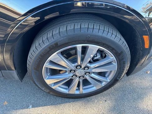 Certified 2025 Cadillac XT5 Premium Luxury image 36