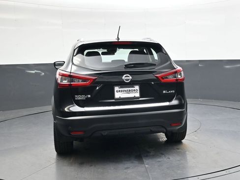 Used 2022 Nissan Rogue Sport SL w/ Premium Package image 5