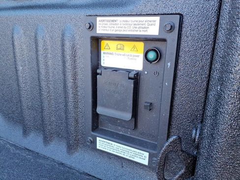 New 2026 Ford F350 Platinum w/ FX4 Off-Road Package image 9