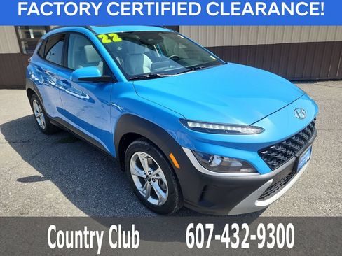 Certified 2022 Hyundai Kona SEL w/ Convenience Package AWD/4WD image 2