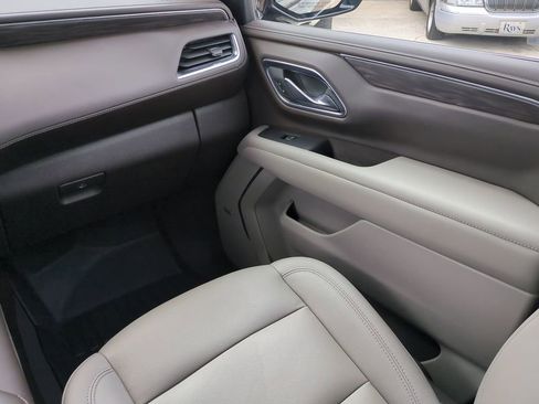 Used 2024 Chevrolet Tahoe Z71 w/ Luxury Package image 21