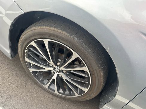Used 2018 Toyota Camry SE FWD image 10