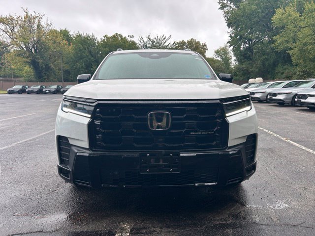 New 2026 Honda Pilot Black Edition image 3