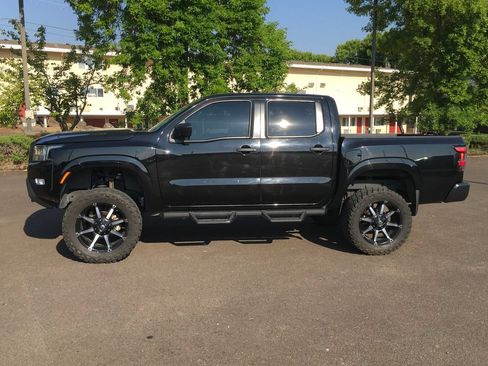 Used 2022 Nissan Frontier S w/ Technology Package AWD/4WD image 3