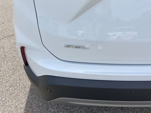 Used 2024 Ford Edge SEL w/ Convenience Package AWD/4WD image 3