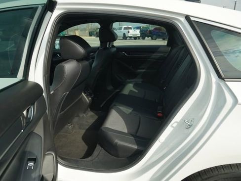 Used 2022 Honda Accord Sport image 15