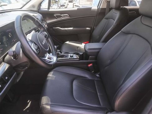 Certified 2024 Kia Sportage EX FWD image 18
