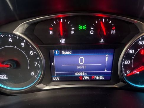 Used 2022 Chevrolet Equinox LT FWD image 20