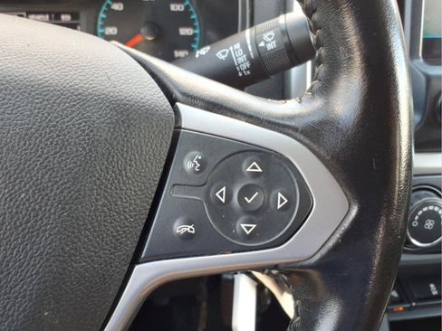Used 2021 Chevrolet Colorado LT w/ Safety Package RWD image 22