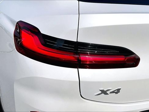 Used 2024 BMW X4 xDrive30i w/ Premium Package AWD/4WD image 30