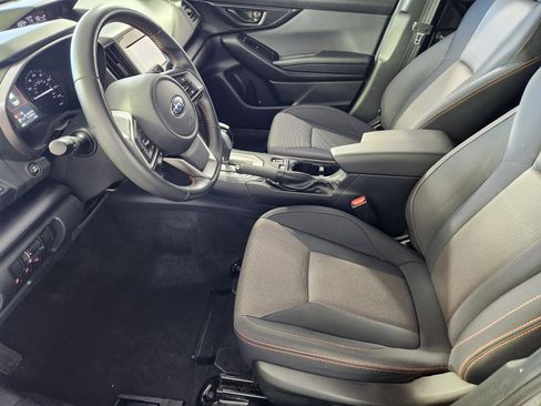 Used 2023 Subaru Crosstrek 2.0i Premium image 11