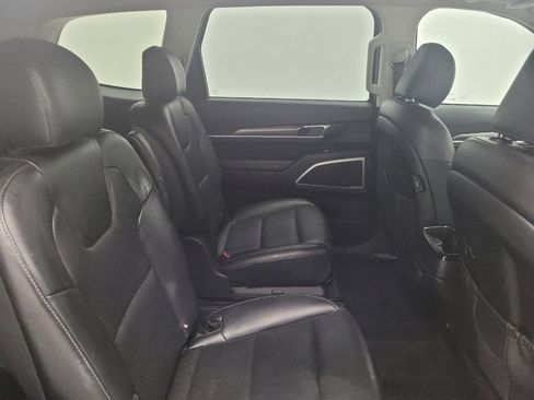 Used 2021 Kia Telluride S AWD/4WD image 19