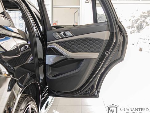 Used 2025 BMW X6 M Competition w/ Executive Package image 45